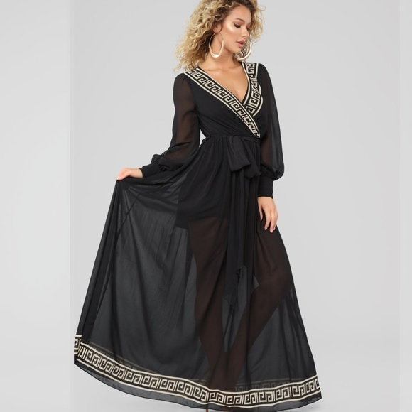 Dresses & Skirts - Black Maxi Dress